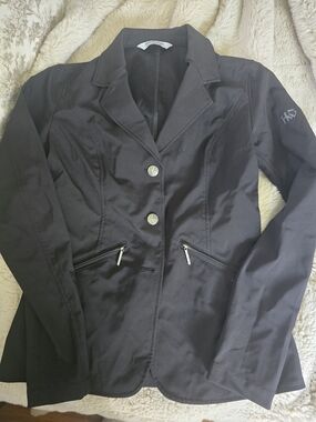 Black Tailored Women's Blazer with Zip Pockets - Horseware Show Coat